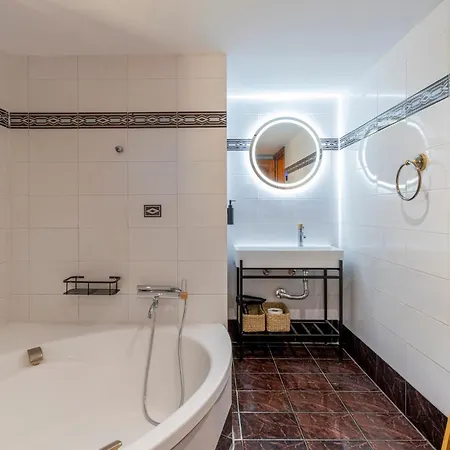 Loft From Above Apartment Néos Marmarás